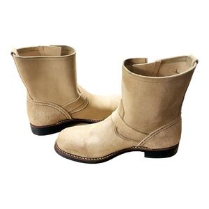 Red Wing Shoes Womens
Short Engineer Sand Mohave
NO.3358 10B
